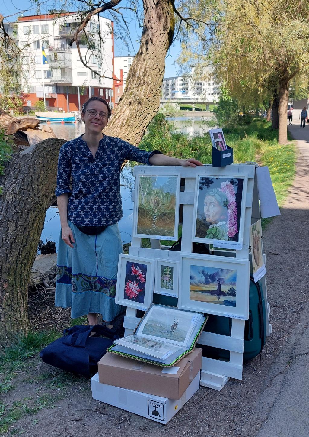 Nina and her artworks at Sundbybergs Art Trail 2024